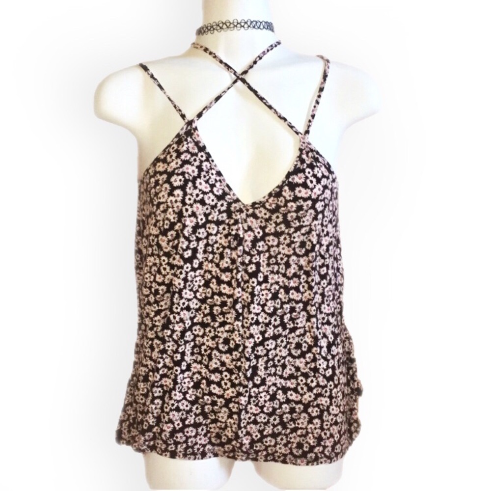 American eagle 90s style floral criss cross tank - Picture 3 of 8